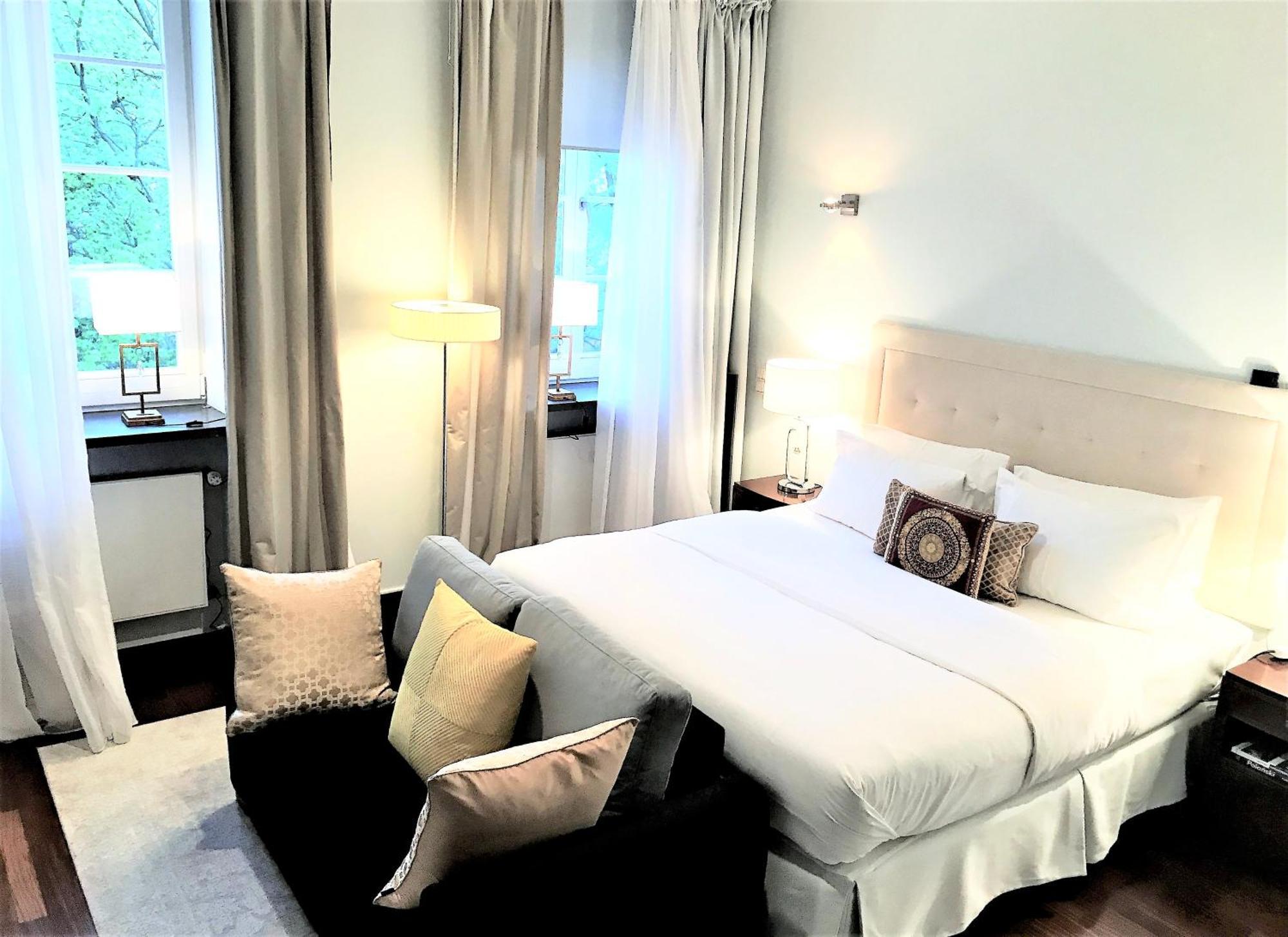 Mondrian Luxury Suites & Apartments Market Square I Варшава Экстерьер фото